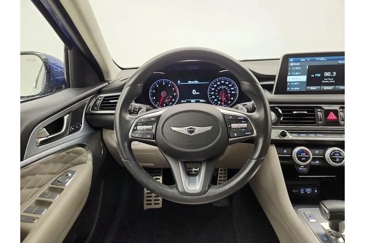 $27998 : Genesis G70 2019 AWD 3.3T Ad image 10