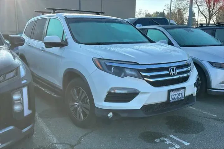 $19990 : Honda Pilot 2017 AWD EX-L 4d image 2