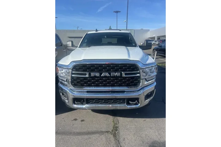 $39988 : Ram 2500 2024 4x4 Big Horn 4 image 2
