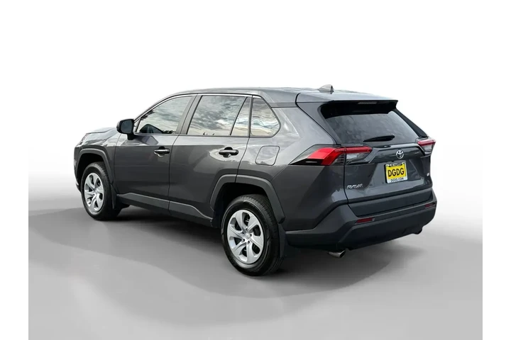 $24561 : Toyota RAV4 2024 LE 4dr SUV image 3