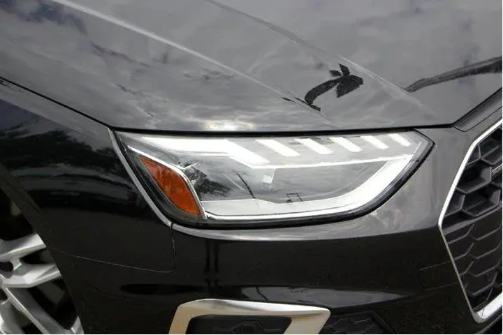 $26977 : Audi A4 2023 AWD quattro S l image 2