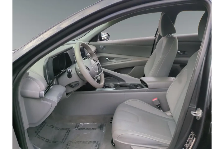 Hyundai ELANTRA 2021 image 9