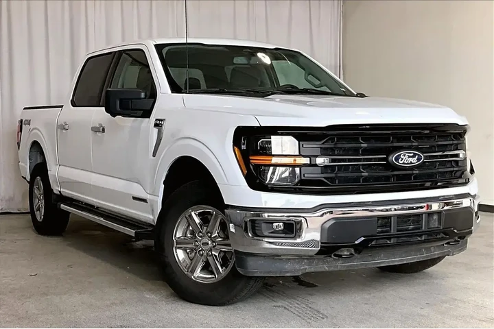 $37391 : Ford F-150 2024 4x4 XLT 4dr image 1