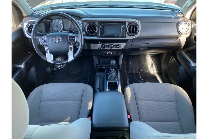 $23076 : Toyota Tacoma 2018 image 10