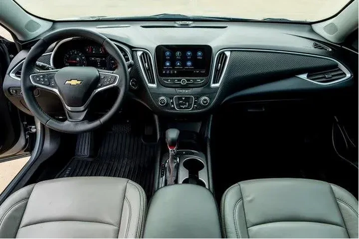 $16721 : Chevrolet Malibu 2023 RS 4dr image 8