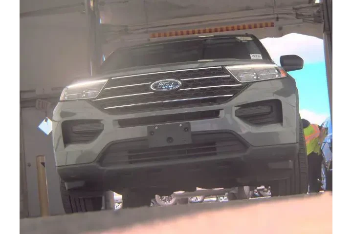 $24499 : Ford Explorer 2022 AWD XLT 4 image 3