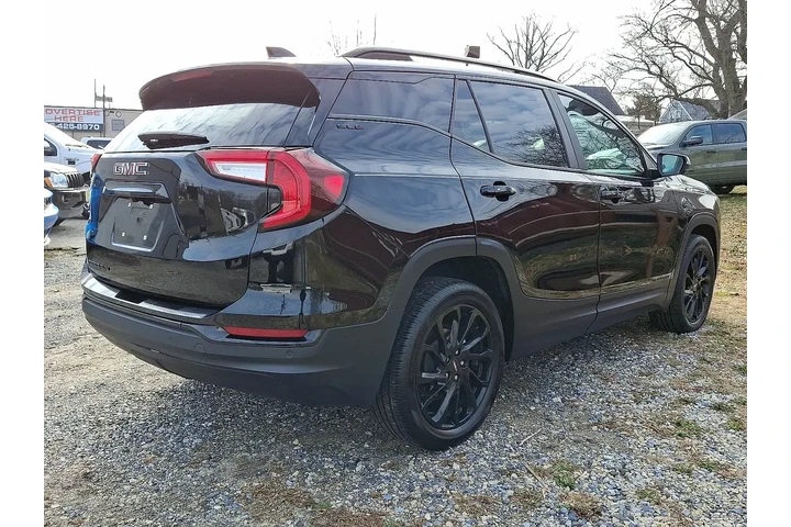 $26988 : GMC Terrain 2023 SLE 4dr SUV image 5