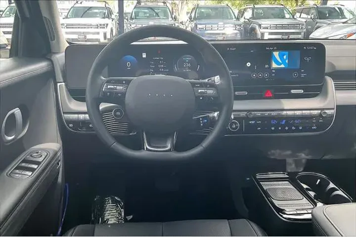 $39223 : Hyundai IONIQ 5 2025 Limited image 5
