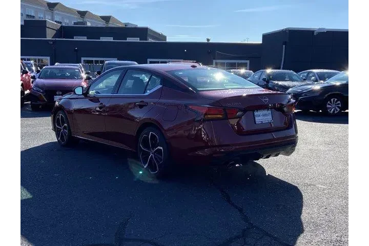 $23050 : Nissan Altima 2025 2.5 SR 4d image 6