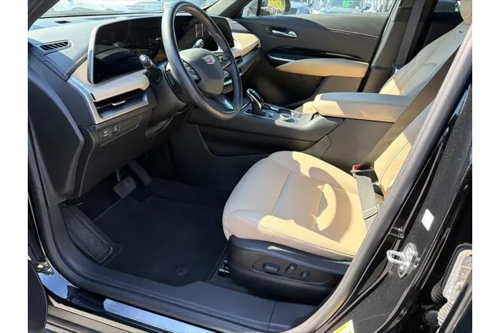 $29993 : Cadillac XT4 2024 Luxury 4dr image 9