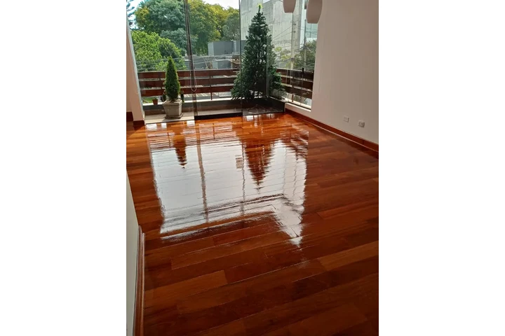 Parquet Mantenimiento image 2