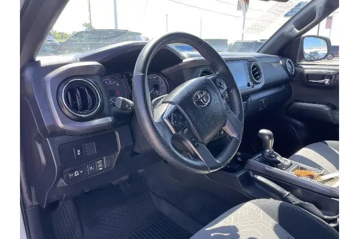 $37833 : Toyota Tacoma 2023 4x4 TRD P image 9