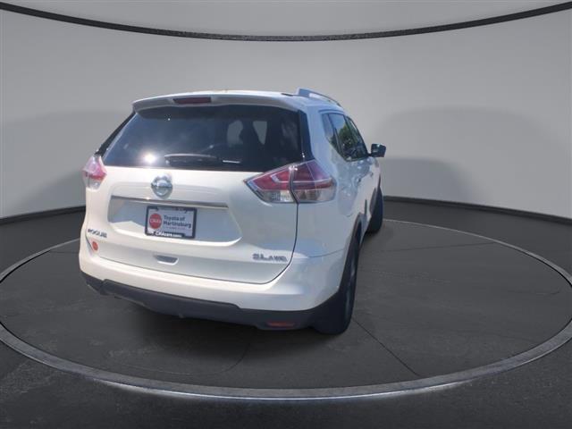 $11600 : PRE-OWNED 2016 NISSAN ROGUE SL image 8