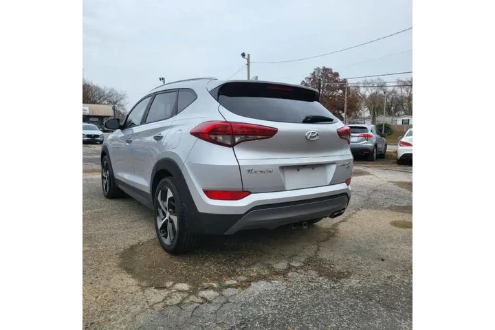 $9999 : 2016 Tucson Limited image 5