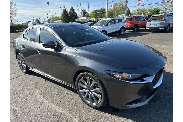 $23500 : Mazda Mazda3 Sedan 2024 2.5 image 5