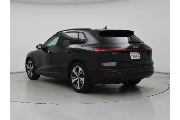 $36998 : Audi Q8 e-tron 2024 AWD quat image 2