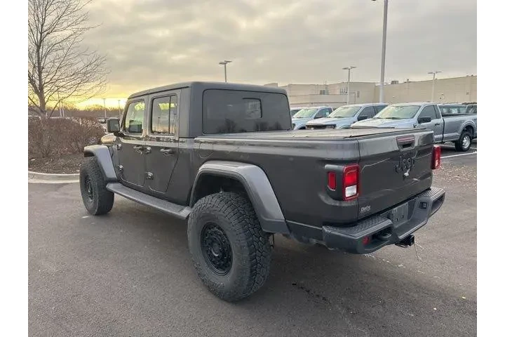 $24000 : Jeep Gladiator 2021 4x4 Spor image 4