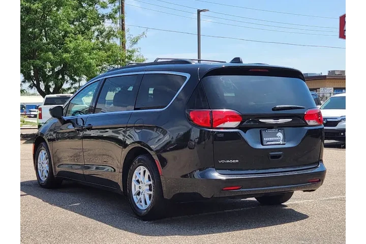 $14985 : 2020 Voyager LXi image 9