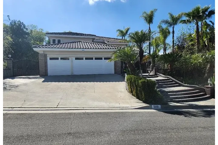 $2290 : Ready to move in. 4bed & 3.5ba image 1