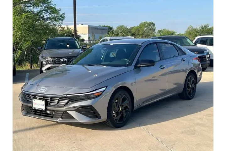 $22999 : Hyundai ELANTRA 2026 SEL Spo image 5