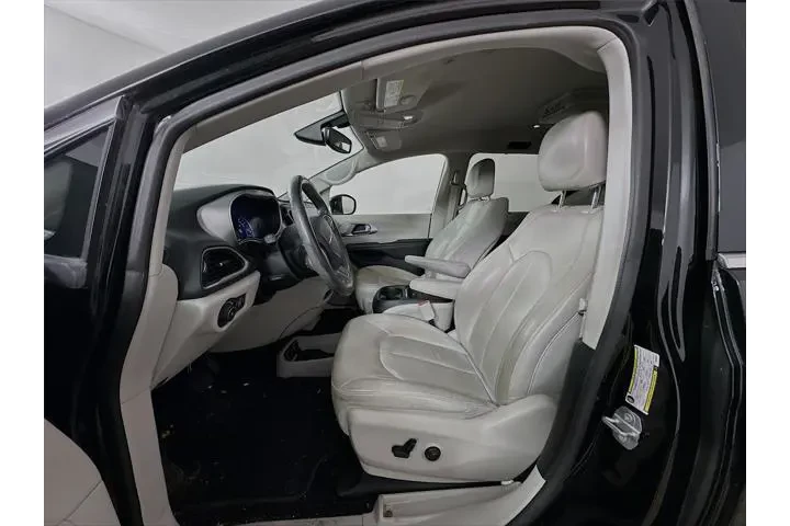 $22525 : Chrysler Pacifica Hybrid 201 image 5