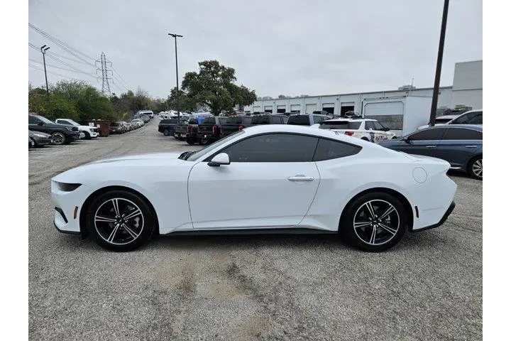 $33500 : Ford Mustang 2025 EcoBoost 2 image 6