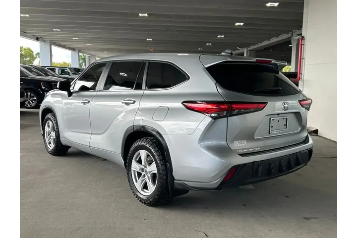 $32555 : Toyota Highlander 2023 AWD L image 7