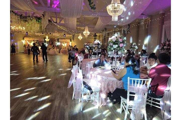 Salon de fiesta image 1