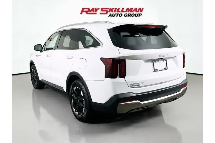 $28975 : Kia Sorento 2024 S 4dr SUV image 5