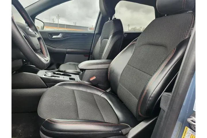 $23499 : Ford Escape 2023 AWD ST-Line image 10