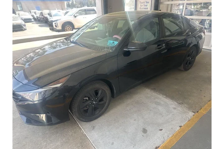 $17991 : Hyundai ELANTRA 2023 SEL 4dr image 1