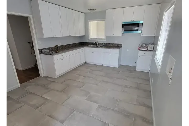 $1450 : HOUSE RENT IN Commerce CA image 1