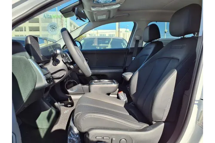 $30403 : Hyundai IONIQ 5 2024 Limited image 9