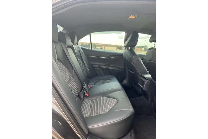 $12500 : 2020 Camry SE NightShade editi image 8