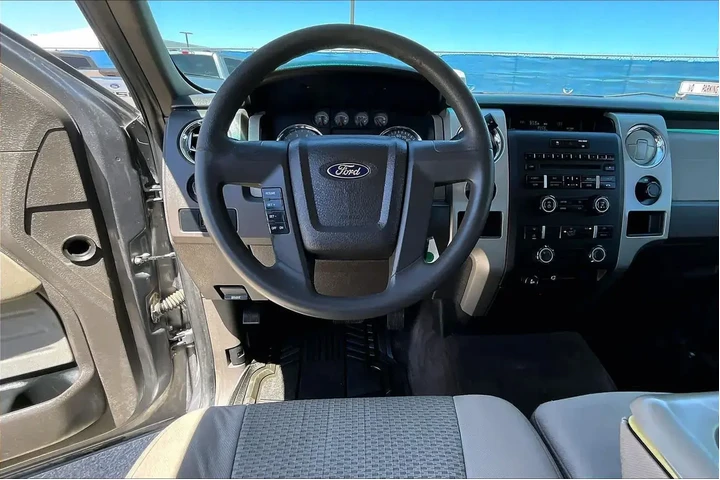 $11553 : Ford F-150 2009 4x2 XL 4dr S image 5