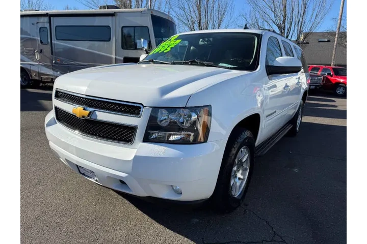 $7995 : 2014 Suburban LT image 7