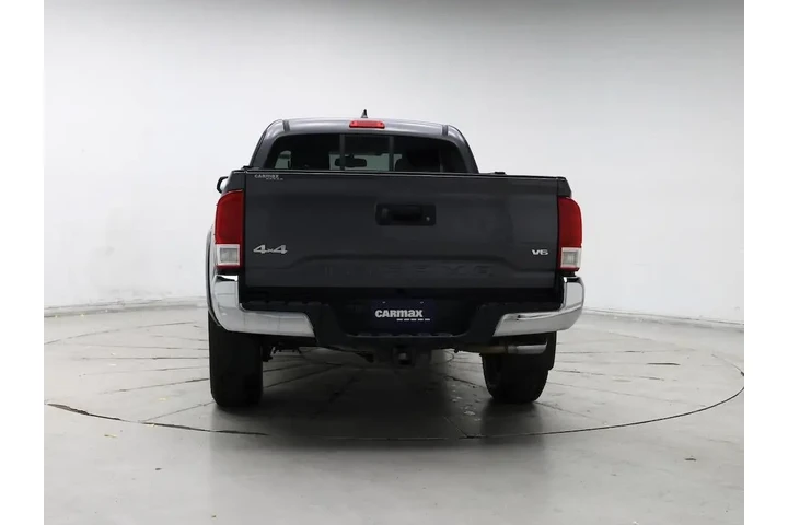 $27998 : Toyota Tacoma 2017 4x4 SR5 V image 6