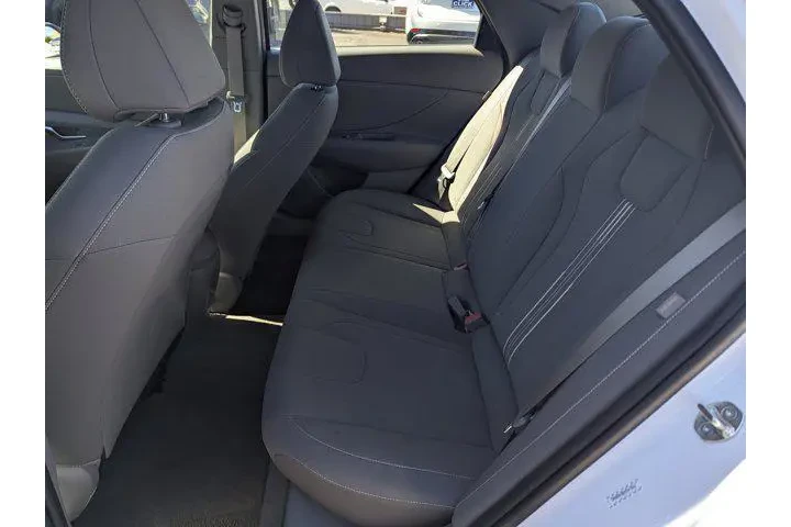 $19999 : Hyundai ELANTRA 2024 SEL 4dr image 8