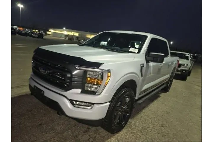 $38000 : Ford F-150 2022 4x4 XLT 4dr image 2