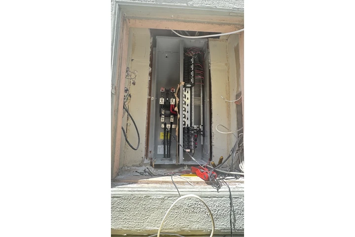 Romero’s Electric image 7