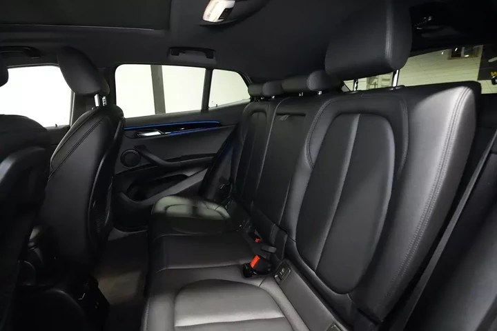 $16585 : 2022 X2 sDrive28i image 10