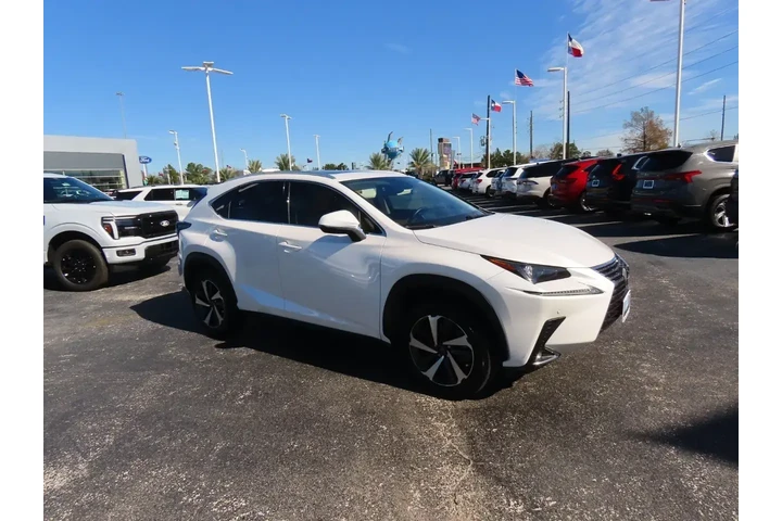 $22999 : Lexus NX 300 2020 4dr Crosso image 7