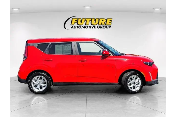 $20588 : Kia Soul 2025 S 4dr Crossove image 9