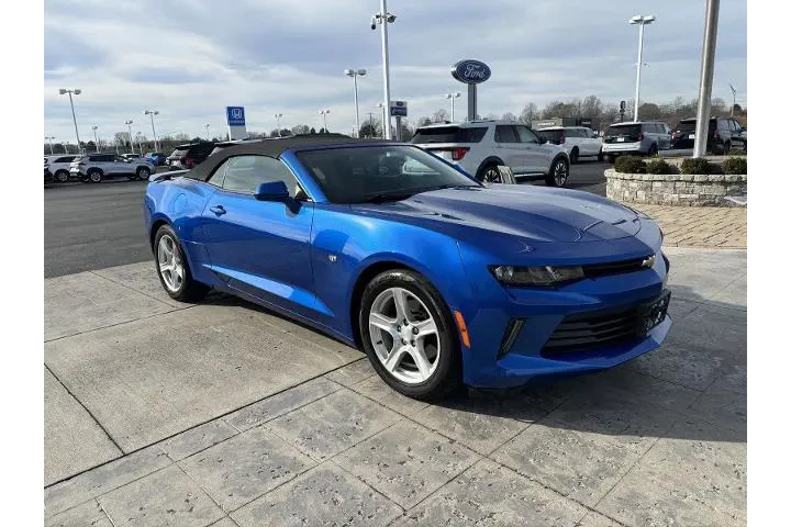 $21853 : Chevrolet Camaro 2018 LT 2dr image 4
