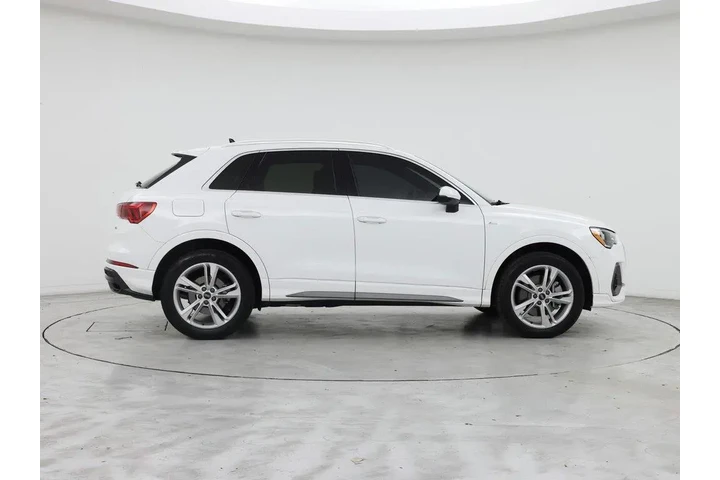 $25998 : Audi Q3 2022 AWD quattro S l image 7