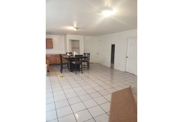 $780 : Cuarto de renta en los Ángeles image 1