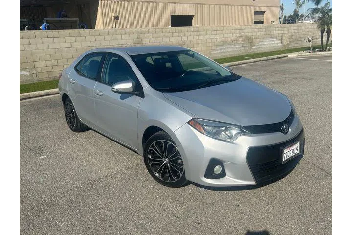 $15995 : Toyota Corolla 2016 S 4dr Se image 1