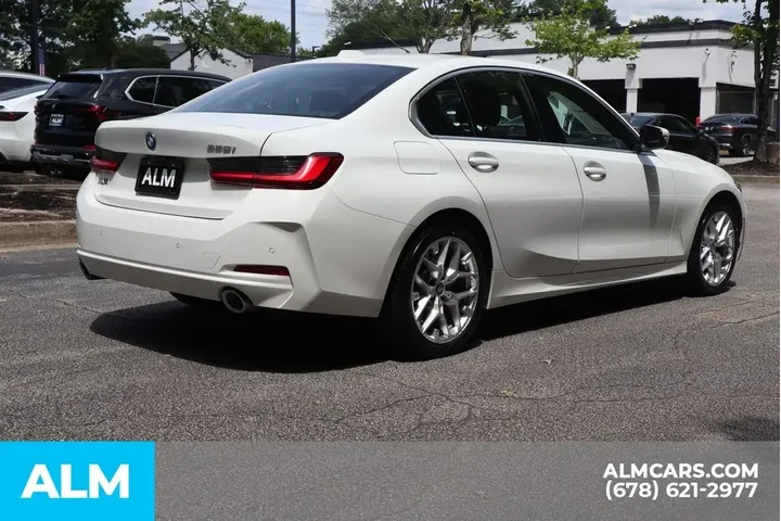 $33420 : BMW 3 Series 2025 330i 4dr S image 6