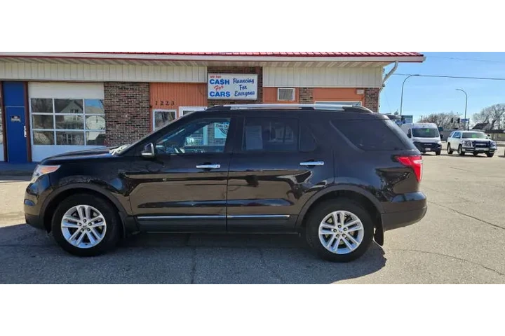 $11990 : 2013 Explorer XLT image 1