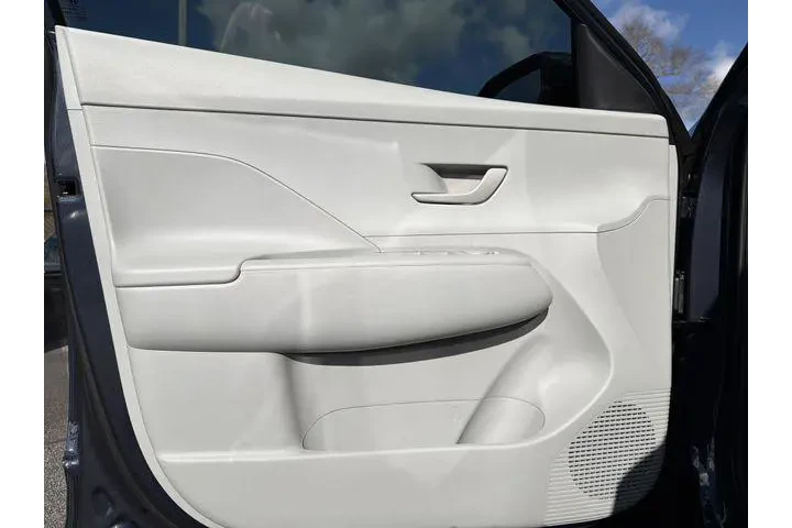 $26132 : Hyundai KONA 2025 SEL Conven image 10